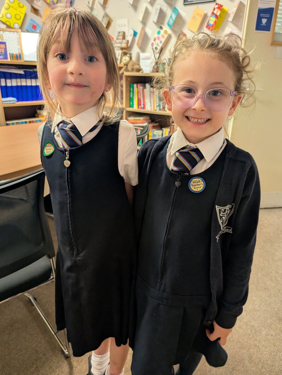 ololprimary_HT's tweet image. I had a lovely visit from these two superstars yesterday sharing their independent work. It absolutely made my day ☺️⭐⭐
#MakeADifference