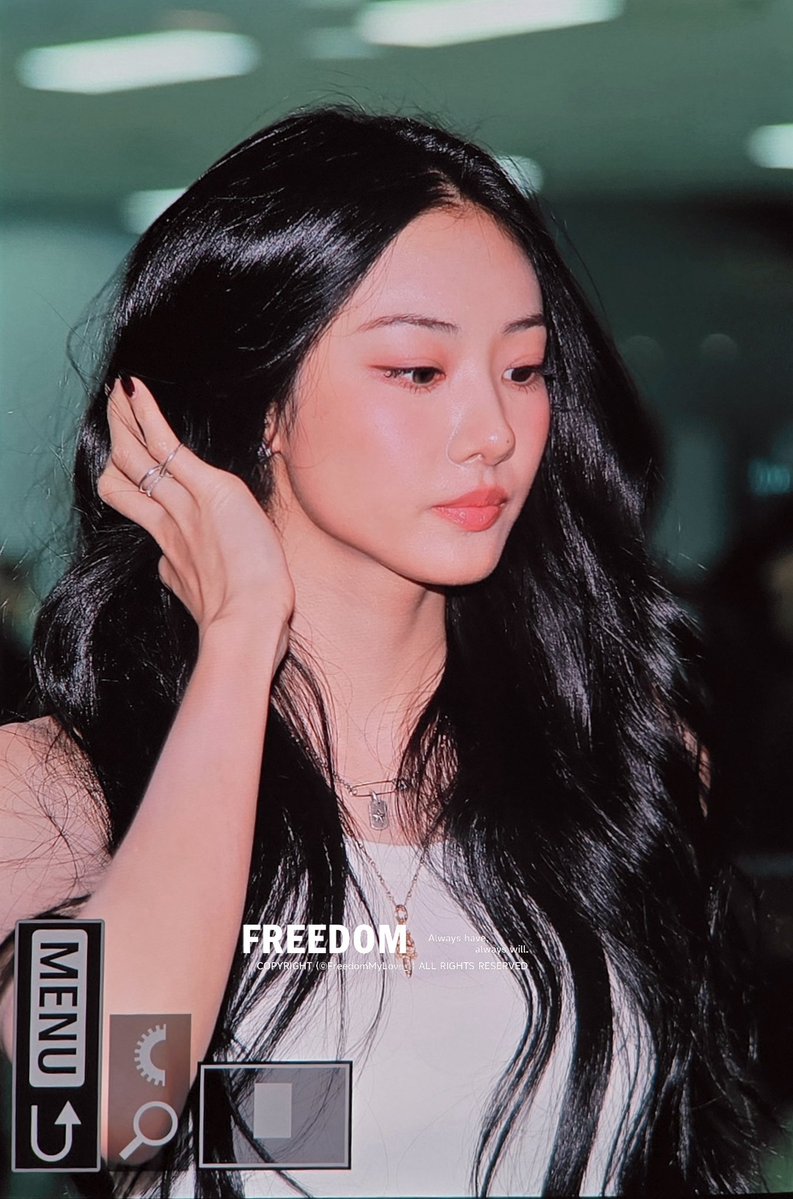 260416

#MEOVV #미야오 #GAWON #가원