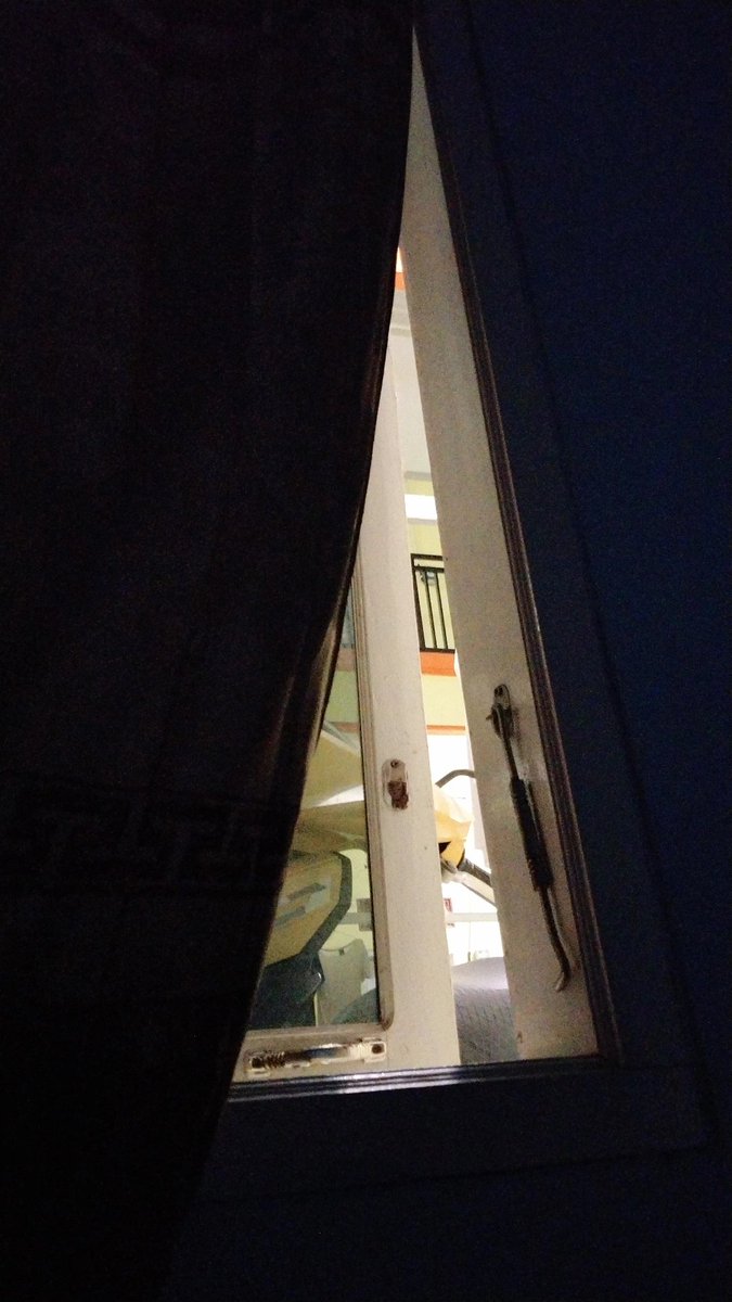 Hii_iitu tweet media