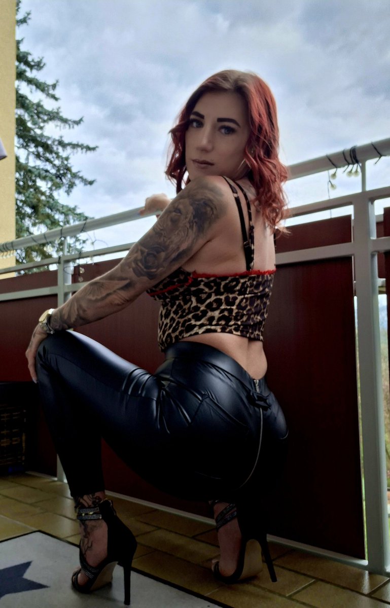 Lady Jassi 👸👑❤️🤑🐕 tweet media