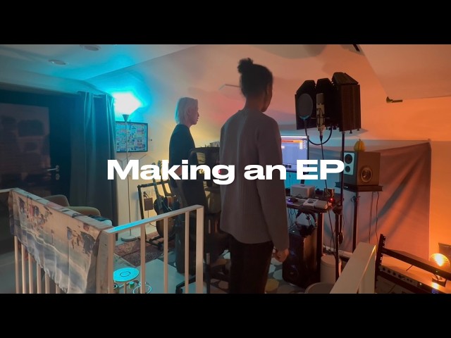 LUMINASherlock's tweet image. ▶️YOUTUBE▶️
Leanon uploaded Studio Session #1 where he shows the process of making an EP with BLACKSWAN's Fatou

Watch the Full Video ⬇️

#BLACKSWAN #블랙스완