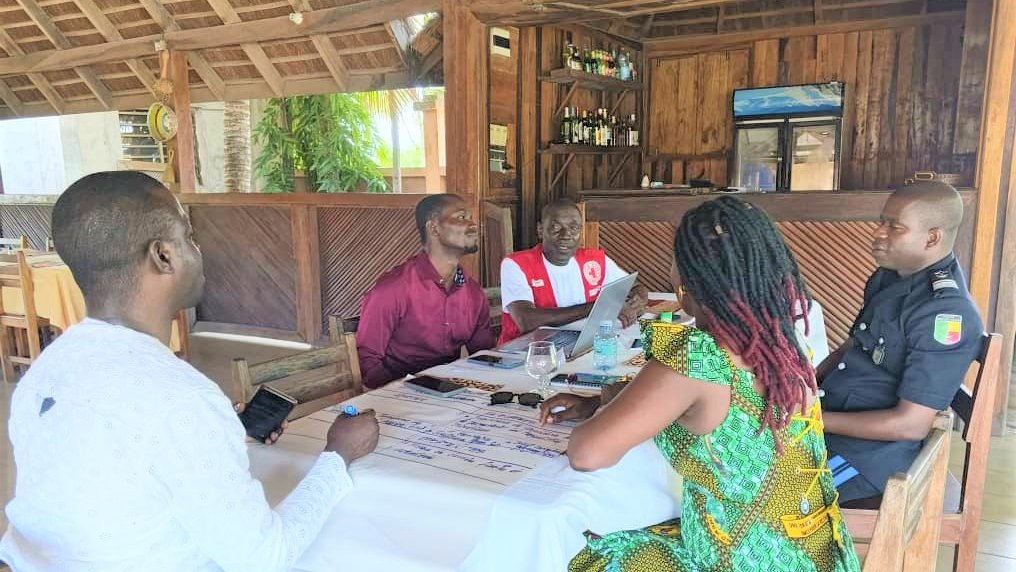 UE au Bénin tweet media