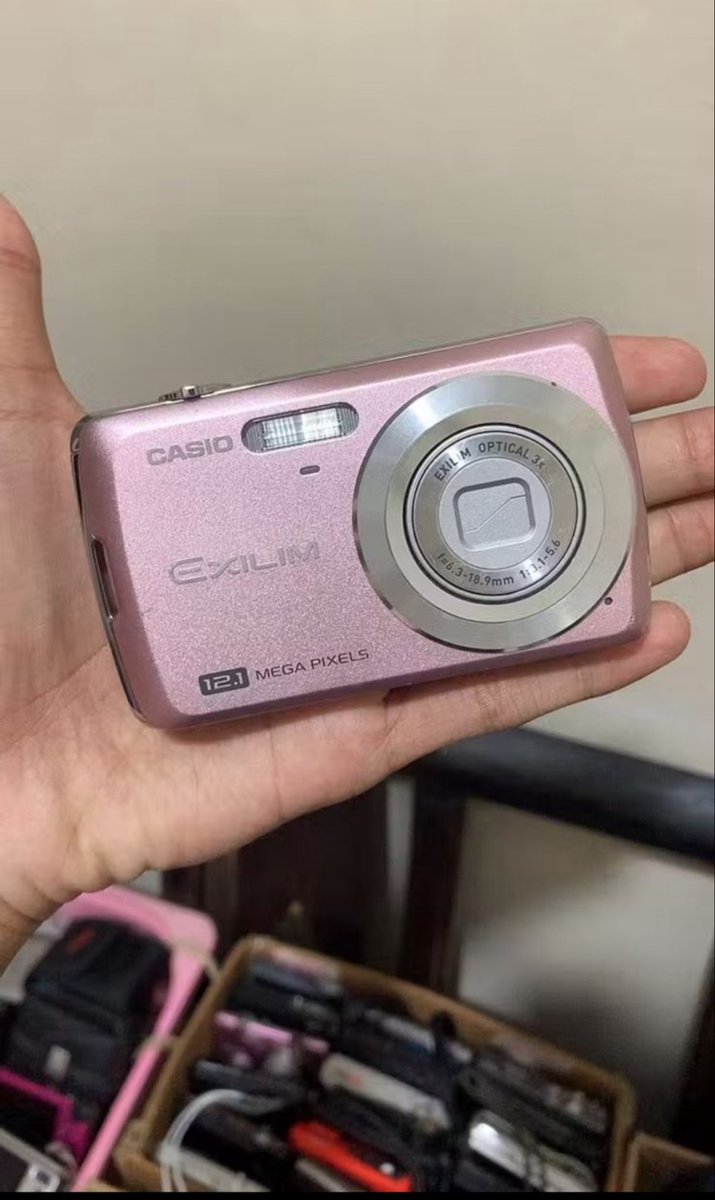 awrinaaa tweet media