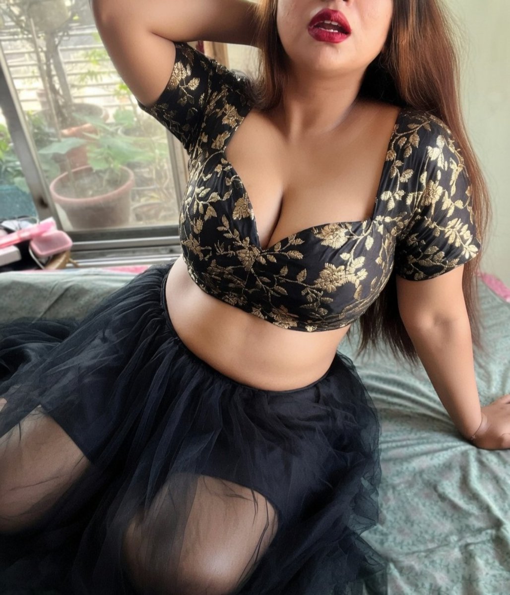 hotsaraswati's tweet image. #photoshoot #Gergous #goodlooking
#BeautifulWaves #trendingpost #supportfamily