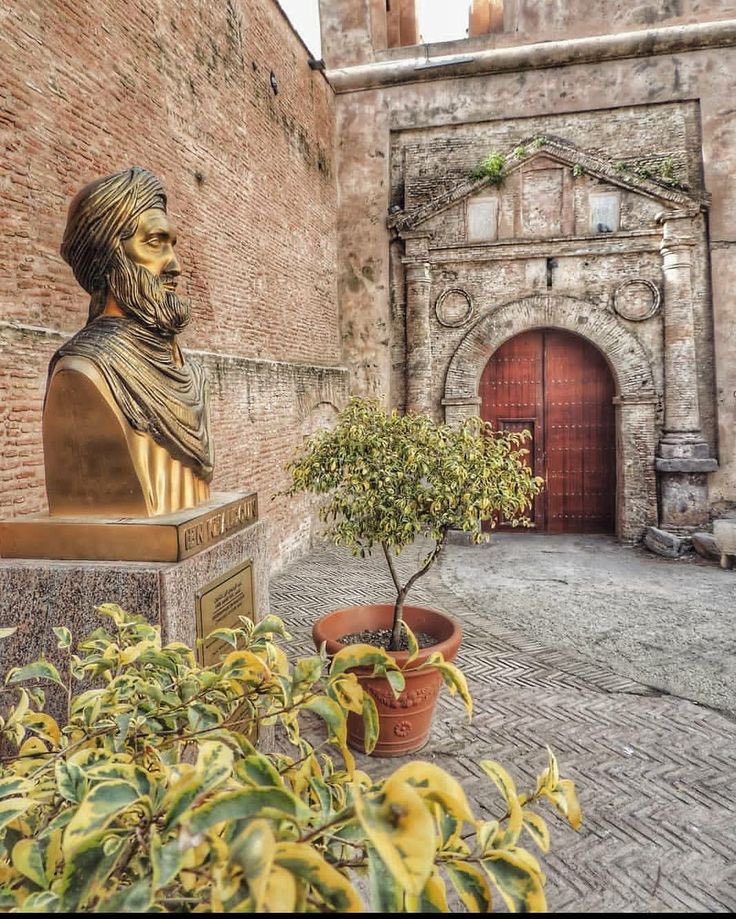 Algeria Gate -English tweet media