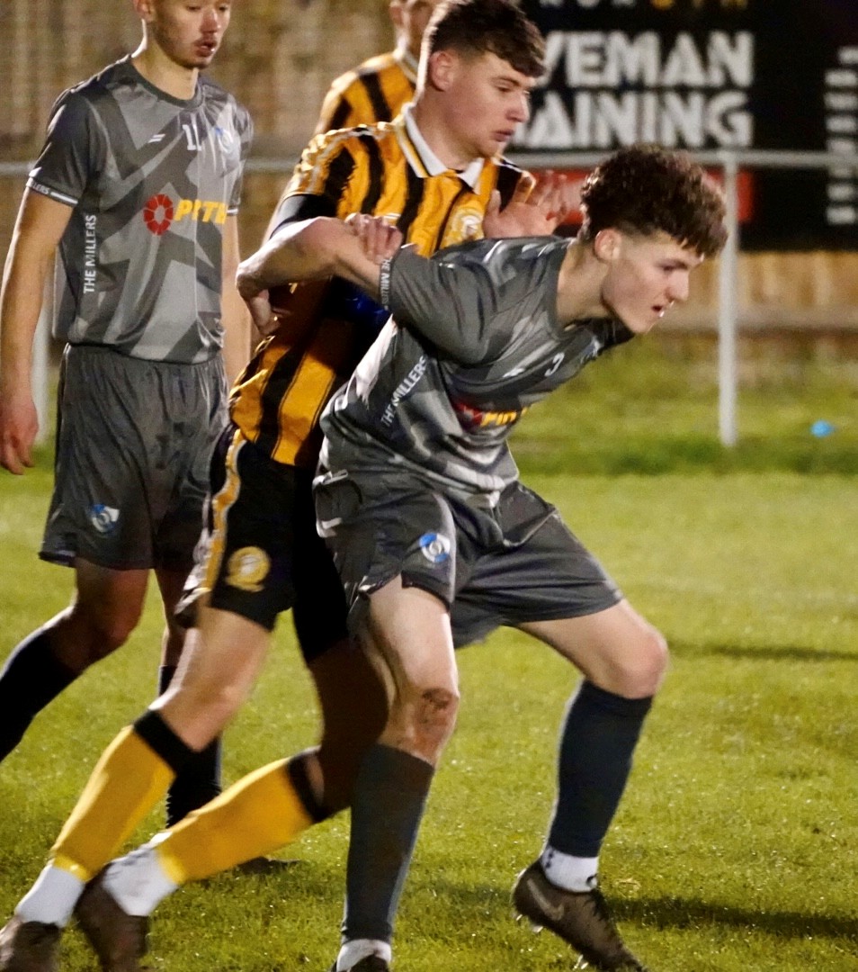 beeston_sports's tweet photo. MATCHDAY
@staffscountysl Premier Division

@JensenAdams4 &amp; @milton_united host @MadeleyWSFC this evening

@wmrfl Premier Division

@AidanC4404 &amp; @FCDarlaston take on @GornalColtsFC tonight https://t.co/78YZmuMKv3