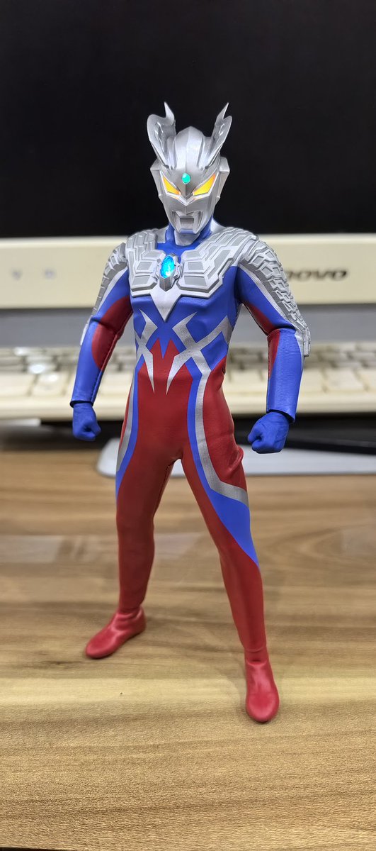 POPONETOYS ウルトラマンゼロ