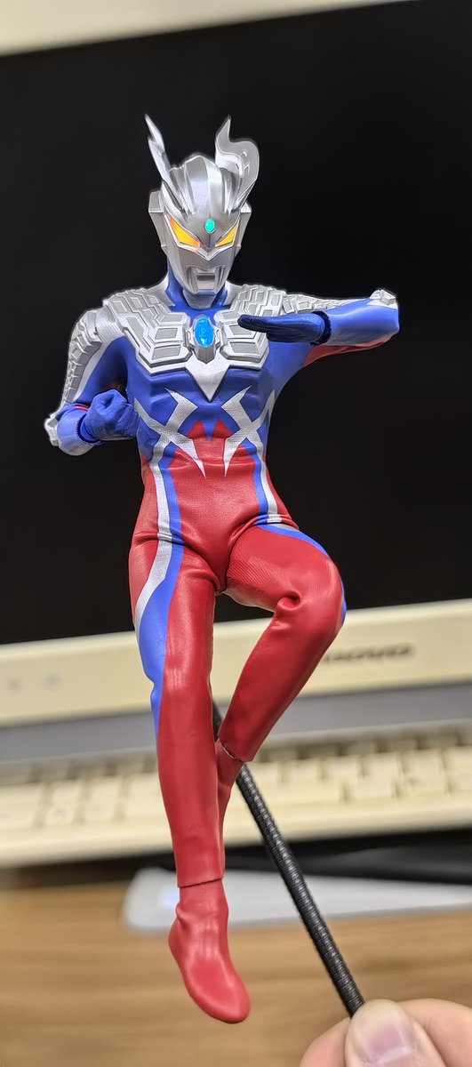 POPONETOYS ウルトラマンゼロ