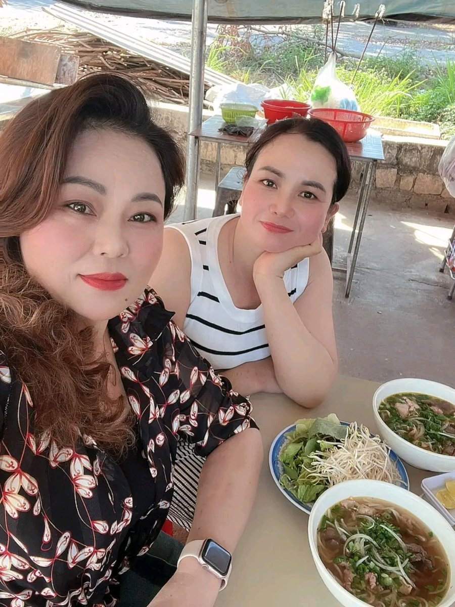 Cô Giáo Vân tweet media