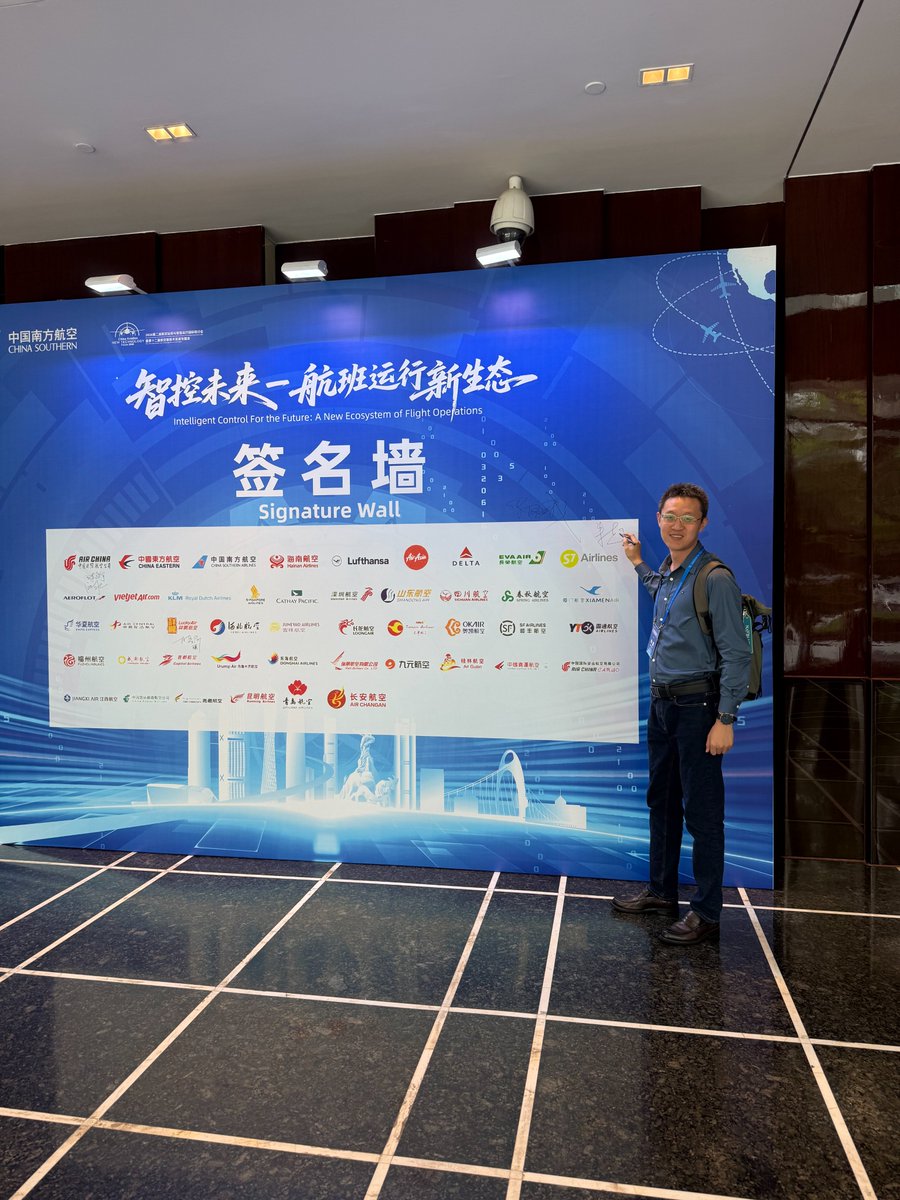 Skywise_digital's tweet photo. Back at CANTF ✈️
This year’s focus is tackling the key challenges shaping aircraft operations.
Represented by Sid Zhu, Skywise is working with airlines to turn connected aircraft into real operational and revenue opportunities. https://t.co/yNeiunsaNn