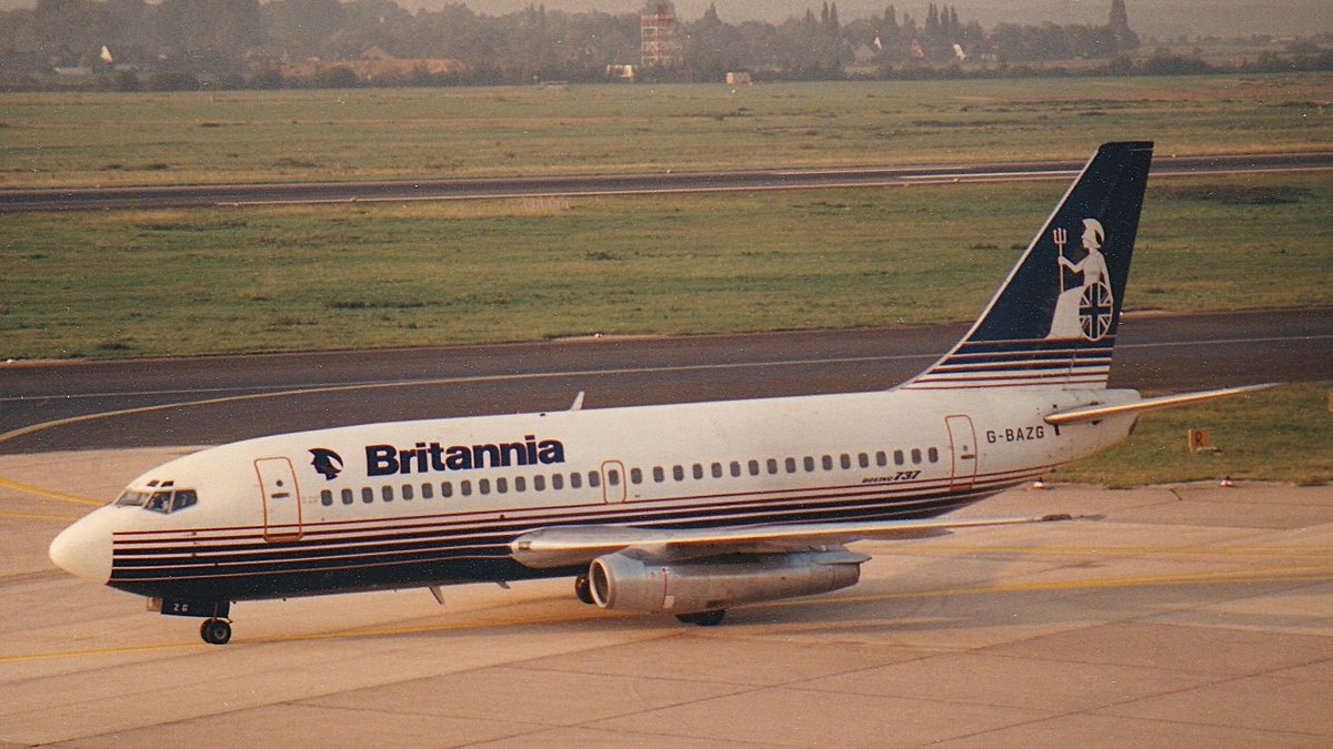 lemwerdersights's tweet image. Registration:  G-BAZG
Aircraft type:  Boeing 737-204 Advanced
MSN/LN:  20806 / 338
Airline:  Britannia Airways
Date:  October 04, 1988
Location:  Dusseldorf (DUS)
📷: @lemwerdersights
#avgeek #B737