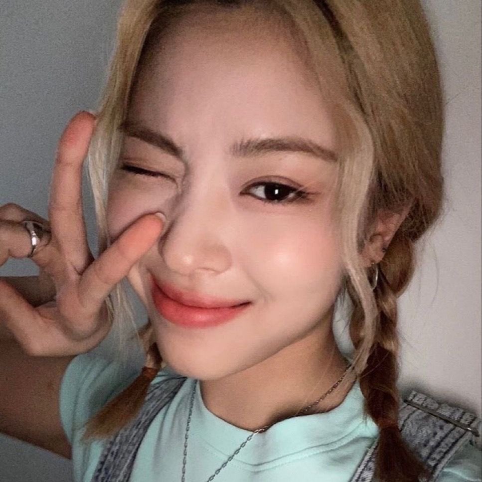 ryujiminya's tweet photo. 우리 류진 공주님 생일 축하해

LOOK ITS RYUJIN DAY
#EP25_StarringRYUJIN 
#봄이_왜_따뜻한가_했는데_류진이가_태어났구 https://t.co/PUYwdKgvB9
