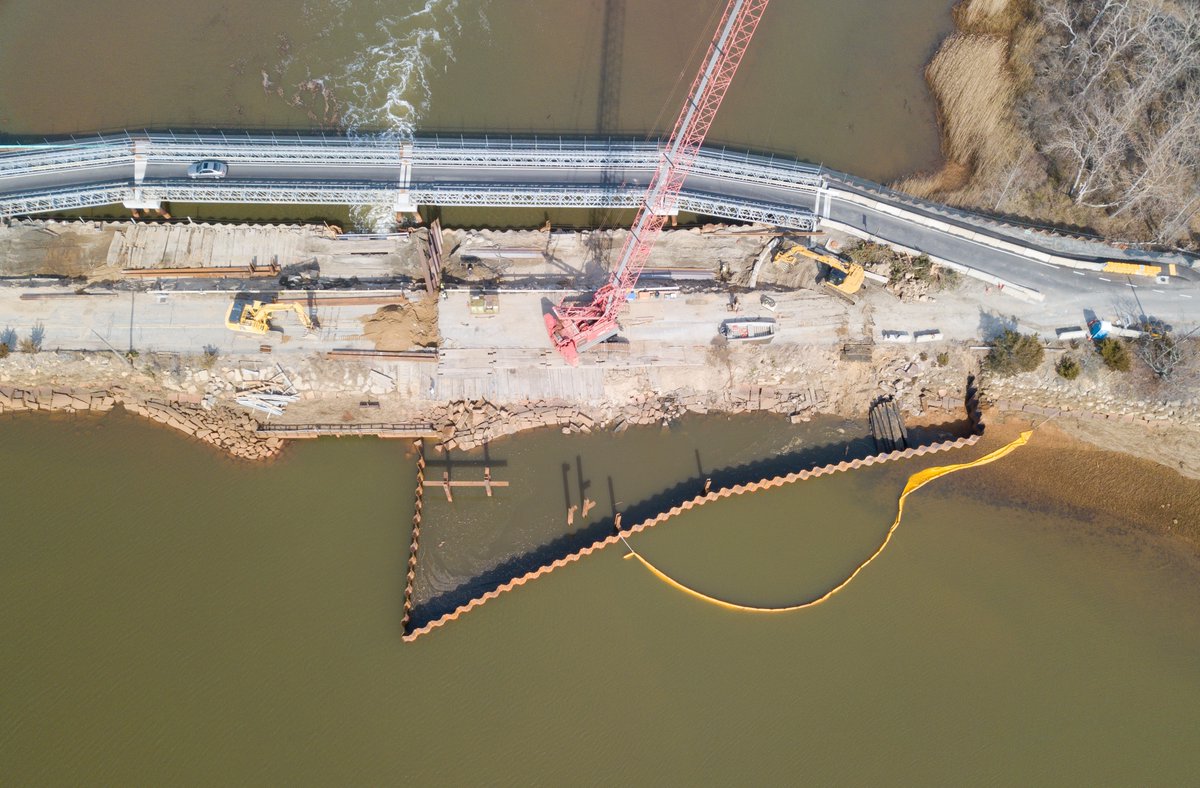 AcrowBridge's tweet photo. River Restoration in Massachusetts!
An Acrow bridge maintained access during the Herring River Restoration Project in Wellfleet.
This project highlights how modular bridges support infrastructure, environmental restoration and community access.
Read more: https://t.co/zGkE5Qf7mf https://t.co/5qQhAPQD9S