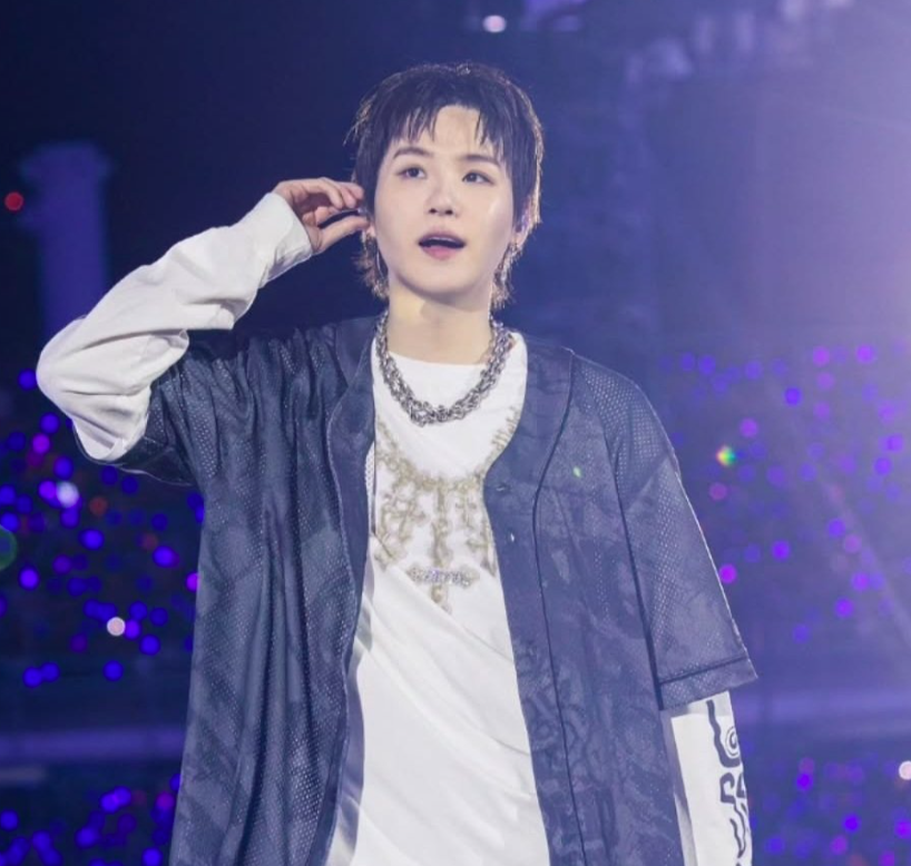 About Music tweet media