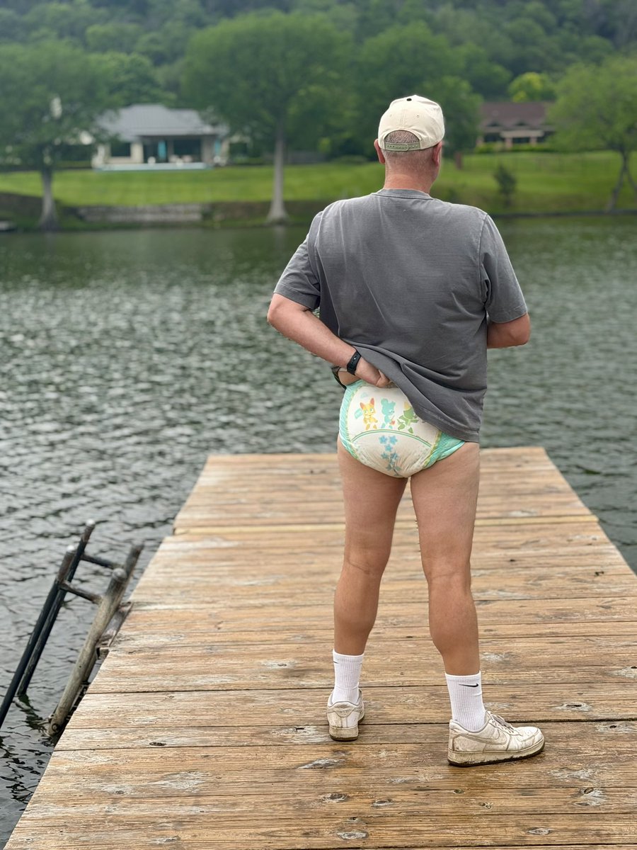 The TX Bedwetter tweet media