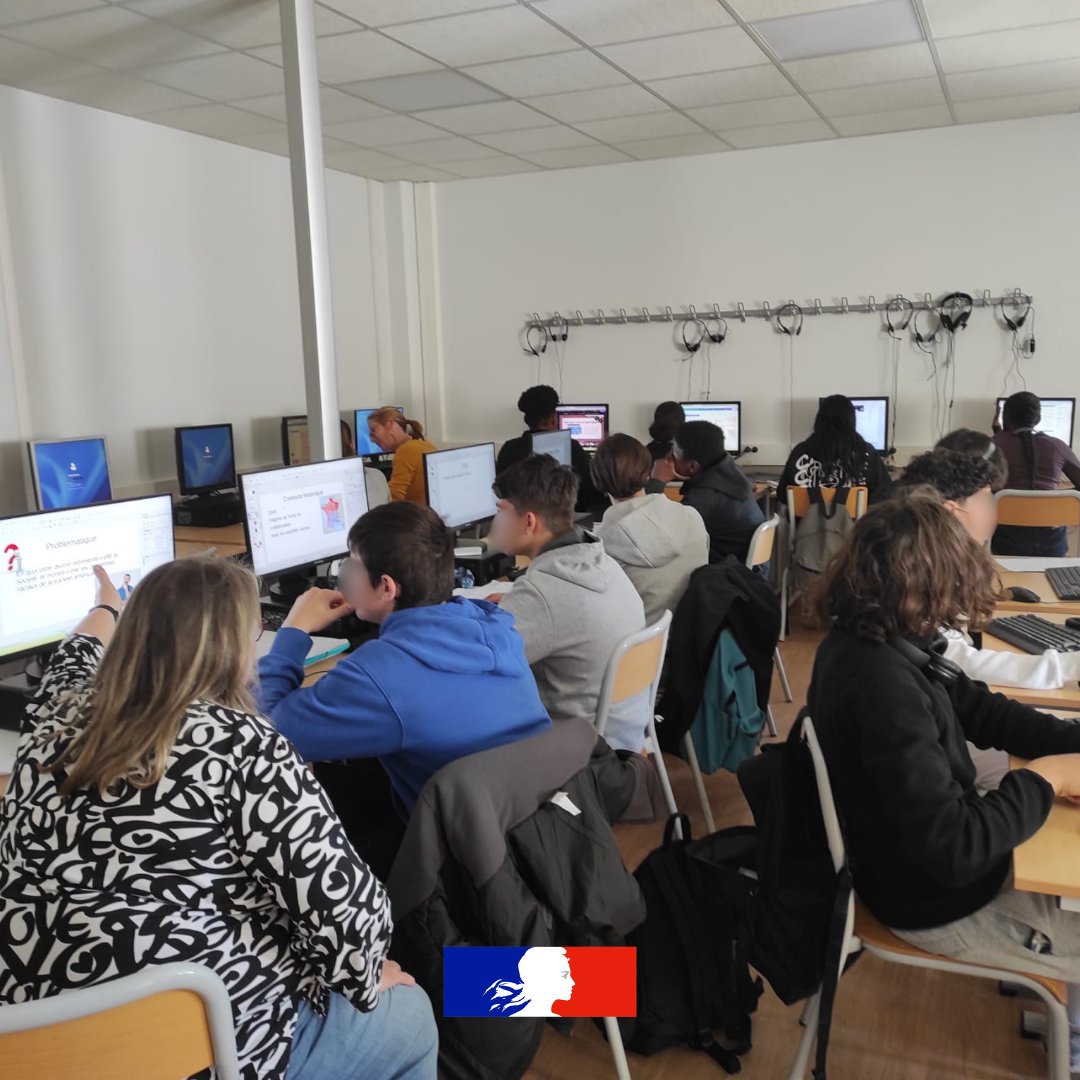 dsden45's tweet photo. 📖 Vacances apprenantes au collège André Malraux !

Le dispositif École ouverte propose des projets mêlant consolidation des savoirs et ouverture culturelle.

Les effets sont très positifs, tant sur le bien-être des élèves que sur le climat scolaire.

@ac_orleanstours https://t.co/ezffCREda8