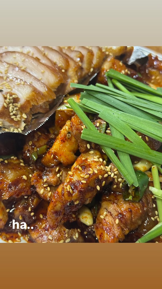 VVSPhilippines's tweet image. 260416 phey._.s IG Story Update

#혜성 #HYESUNG
#배너 #VANNER