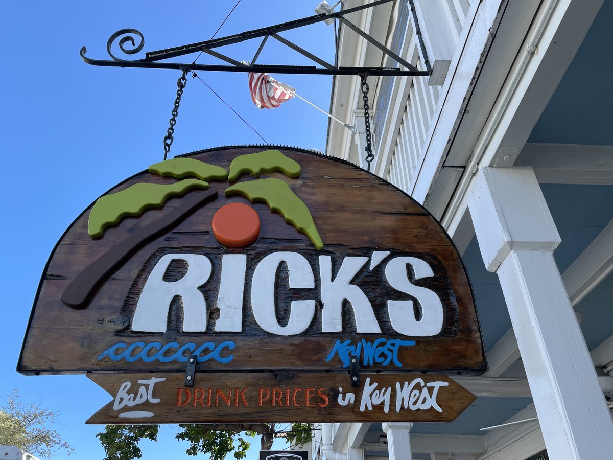 RayFogg's tweet photo. My last show of the Key West season is today (Thus) at 3pm at Rick’s. If you’re in the Florida Keys come have fun with me! #DayDrinking #KeyWest #Ricks #RayFogg https://t.co/EAzwMaYQcg