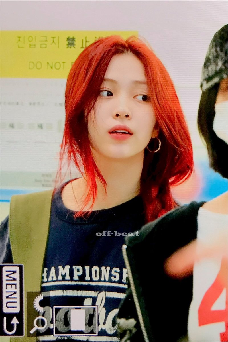 On the day that you were born the angels got together
And decided to create a dream come true
So they sprinkled moon dust in your hair of gold
And starlight in your eyes of blue

LOOK ITS RYUJIN DAY    
#EP25_StarringRYUJIN 
#봄이_왜_따뜻한가_했는데_류진이가_태어났구나