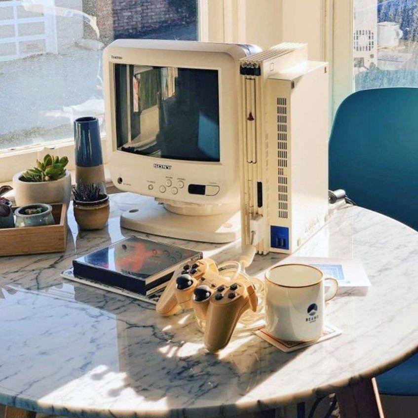 Obsolete Sony tweet media