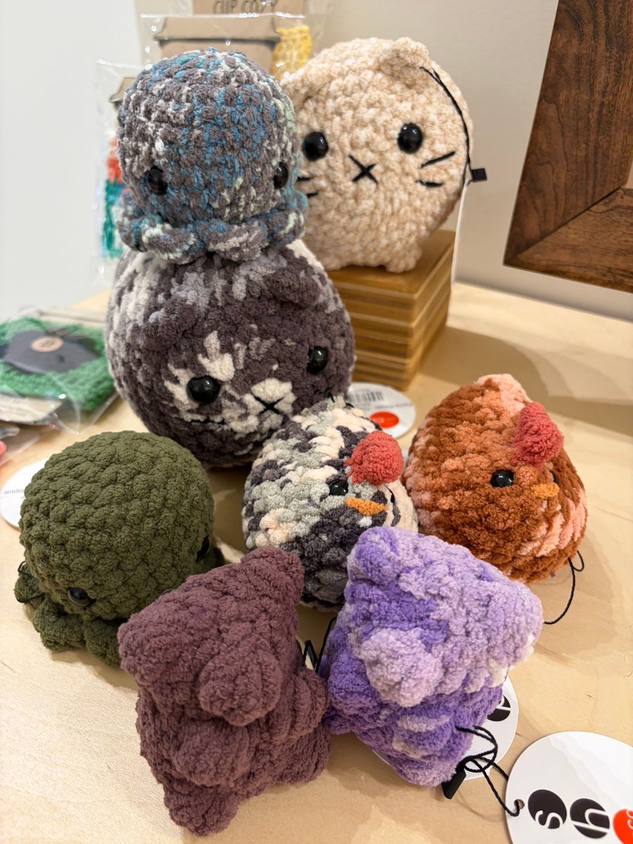 🌟 CoSHOP Spotlight! 🌟 
Carrie Revels

Carrie is a Dayton-based artist who has always enjoyed working with her hands. She puts her heart into everything she creates. Come check out her crochet animals that would make the perfect gift.
codayton.org/shop/