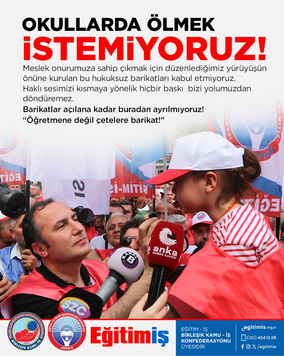 Eğitim-İş olarak, Kurtuluş Parkı’ndan başlattığımız “Eğitime, Okuluna, Eğitimciye Sahip Çıkma Büyük Buluşması” Kolej Metrosu önünde polis tarafından engellenmeye çalışılıyor.

Meslek onurumuza sahip çıkmak için düzenlediğimiz yürüyüşün önüne kurulan bu hukuksuz barikatları kabul