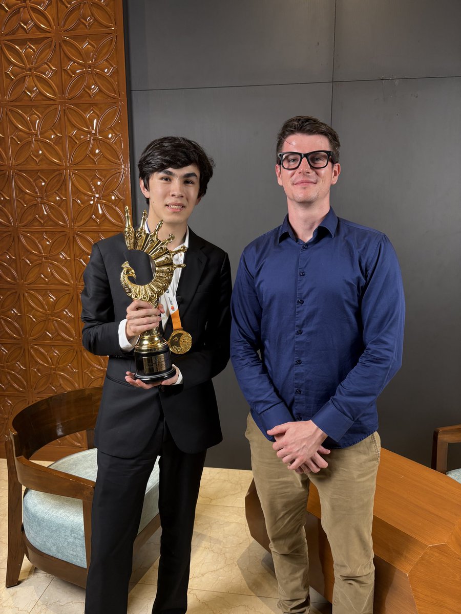 Indie Chess tweet media