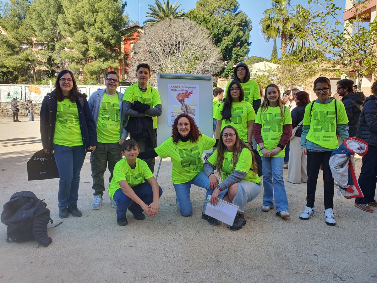 iesvae's tweet photo. OLIMPÍADA MATEMÀTICA
Com és tradició, el Departament de Matemàtiques de l’Estellés va  participar en l’Olimpíada Matemàtica per a estudiants d'Educació Secundària Obligatòria que convoca i organitza la @SEMCV .
Més informació i imatges en:
https://t.co/aUowNOj8ge https://t.co/wl7in8HX3A
