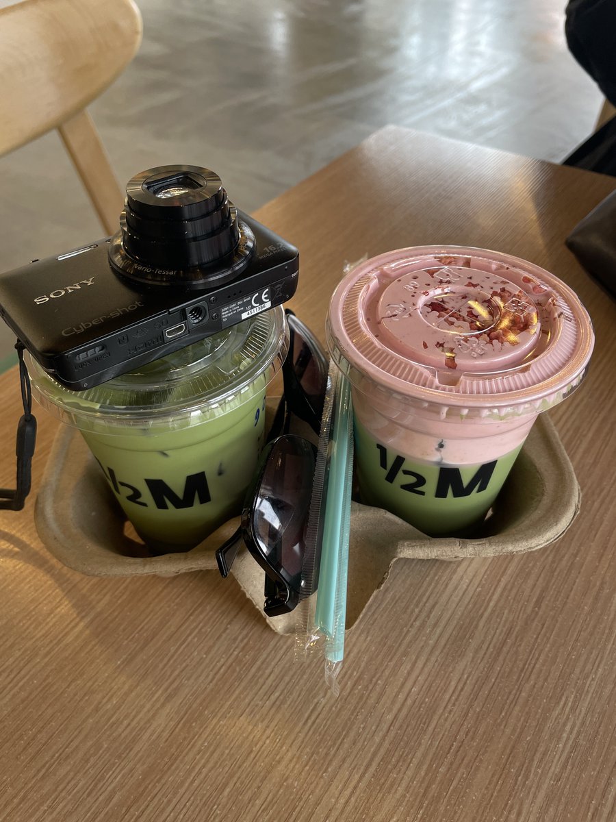 ستروبري tweet media