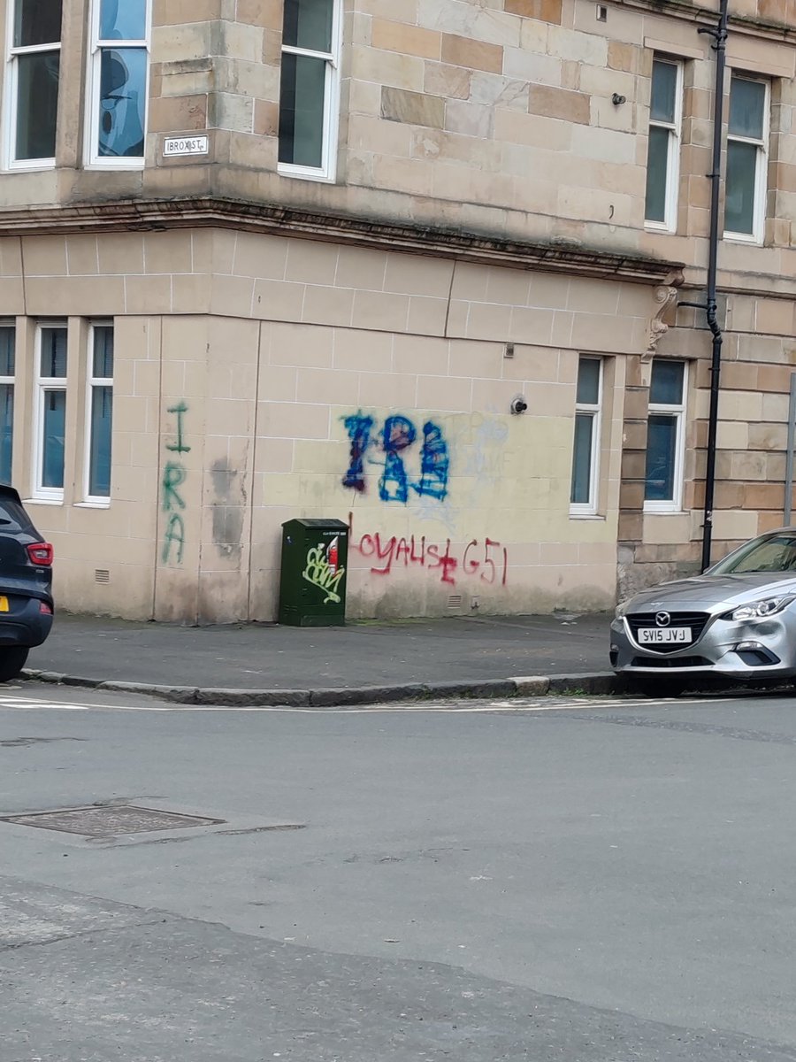 Cessnock_Issues's tweet photo. Come on @GlasgowCC pull your finger out..... 28th March I reported this Sectarian graffifi nearly 3 weeks ago and nothing done to rectify it @Glasgow_Live @theSNP @Bell45 @zubirahmed - this is 150m from your office @LeaderGCC https://t.co/rdAFpD4epK