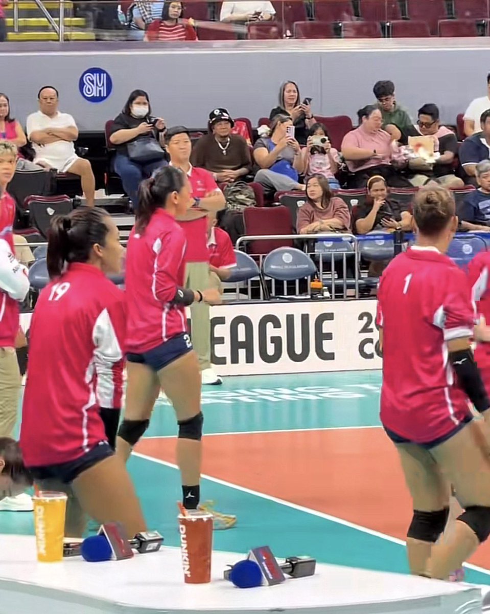 andreyahxn's tweet image. LETSSGOO GIRLSS AHKKK GALINGAN NIO LANG AND PLSS NO INJURY! SAINYO PADEN YANG CHAMPIONSHIPP TIWALAAAA!! 😖🤞🏻🤞🏻🤞🏻🤞🏻🩷🩷🩷

SO PROUDD SAINYO GIRLS SOBRANG CONSISTENT NYO ANTAYIN NIO KO SA ARANETA EHHEHEHEHE PAG NANALO TLGA 

TIWALA KY ALY ALSO✨

#Creamline #PVL2026