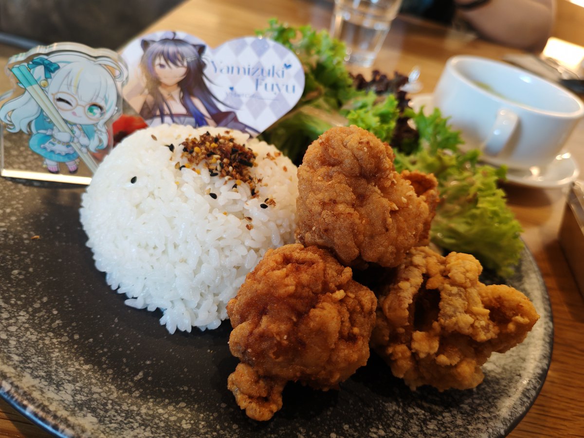 バースト tweet media