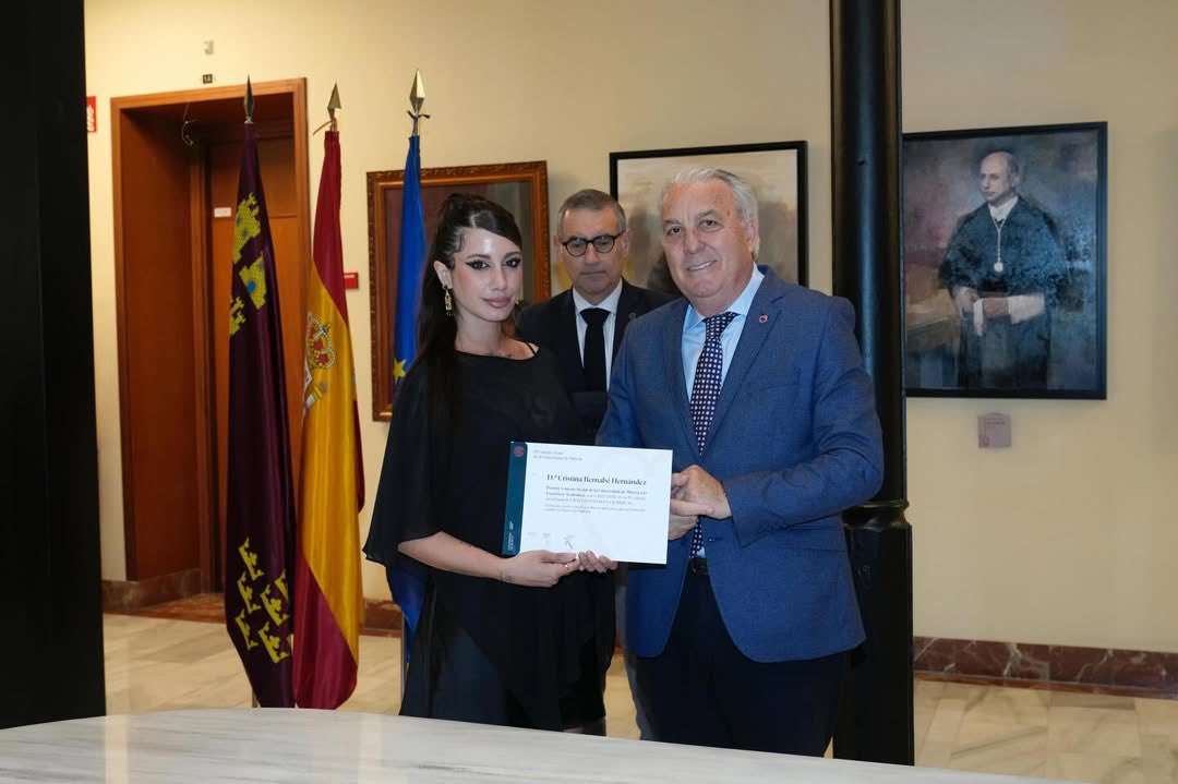 María Cristina tweet media