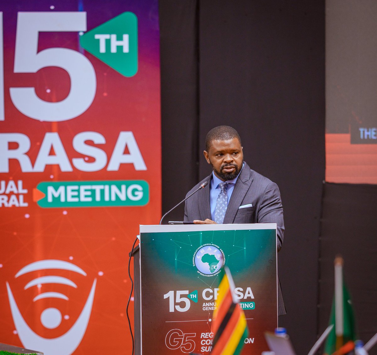 MACRAMALAWI's tweet photo. Malawi hosts the 15th CRASA AGM at BICC.

MACRA DG Mayamiko Nkoloma called for collaboration, ITU’s Halima Letamo reaffirmed support, while Harold Msusa emphasised digital trust and affordable connectivity.

#MACRA 
#CRASA https://t.co/OtNr8Zd7eu