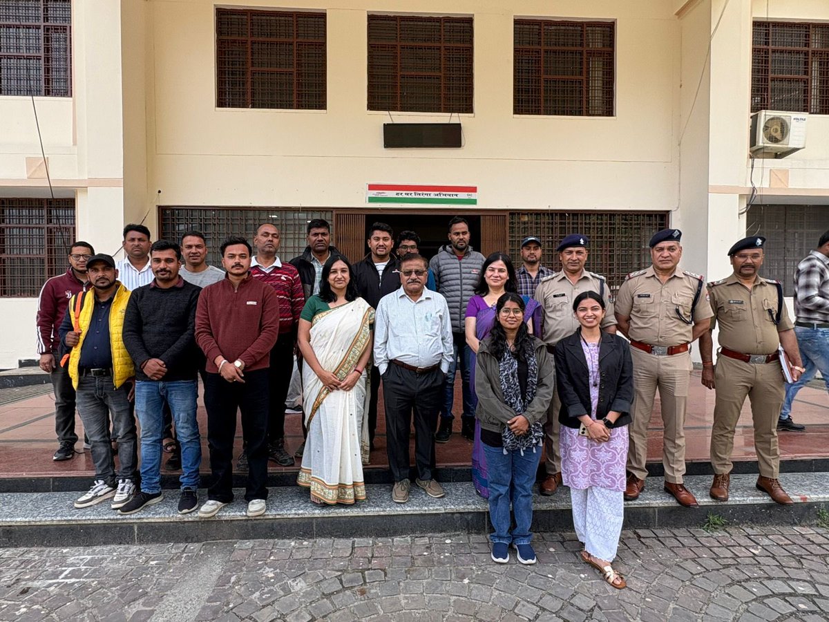 PFAukd's tweet photo. Ahead of Kedarnath Yatra, we trained the mule task force, police &amp; vets in Rudraprayag on the PCA Act.

Tourists — your part:
→ Don't ride horses/mules
→ Report cruelty on the track

#kedarnathyatra #equinewelfare https://t.co/WVq7laFtco