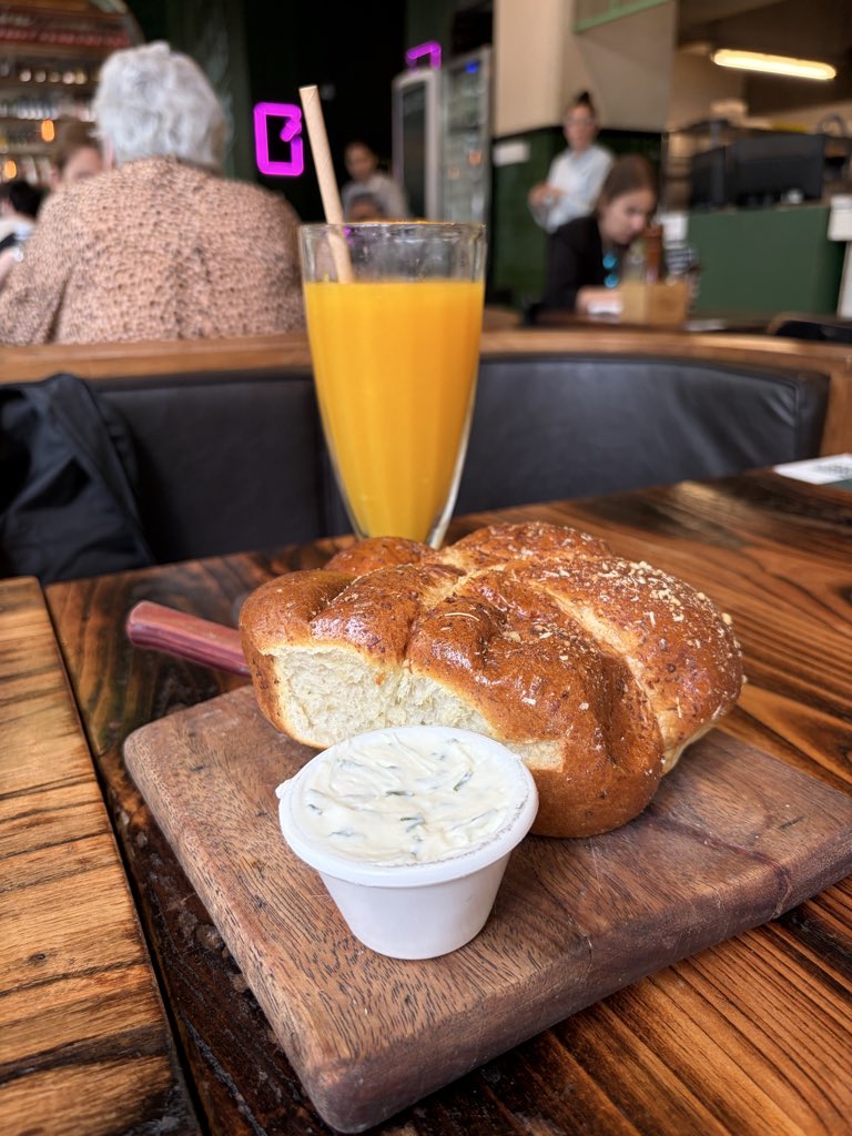 Nita • Juana Cervio | tech & blockchain recruiting tweet media