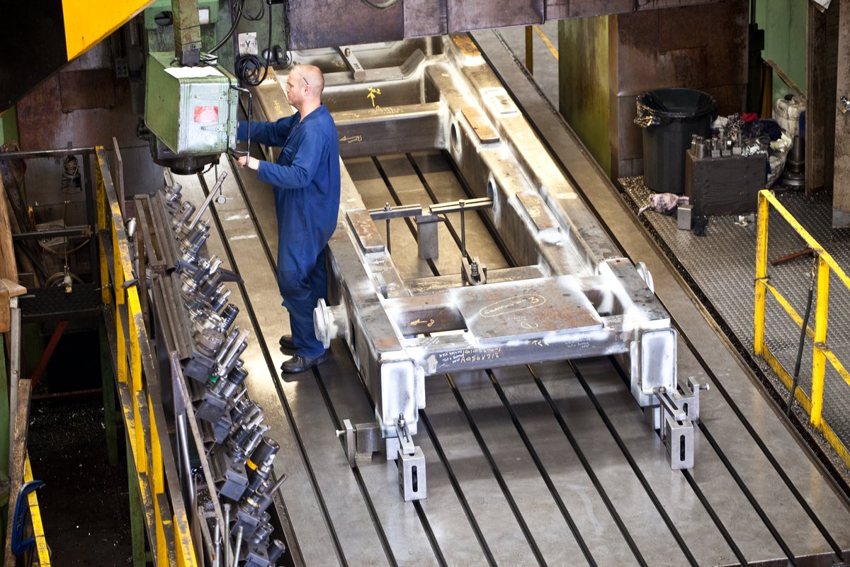 TeesComponents's tweet image. Our colossal CNC machining centres handle components that few workshops can even lift, delivering the accuracy, reliability, &amp;amp; capacity your projects require.

#TeesComponents #PrecisionMachining #LargeScaleMachining #HeavyMachining #CNCMachining #Machining #LinePlanoMiller
[4/6]