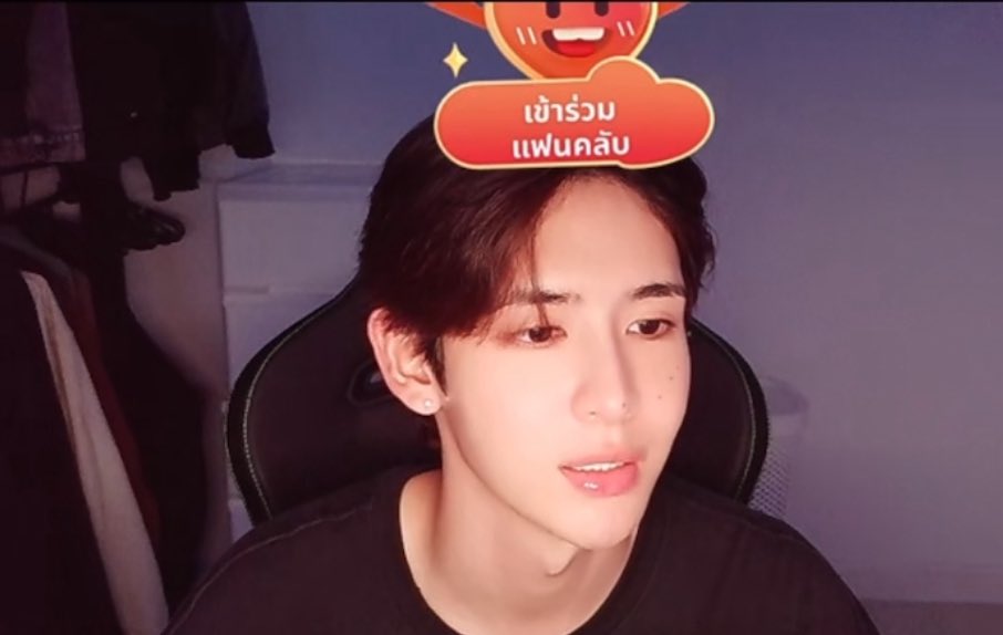 Handsome gamer is here 😍

#JamesSu