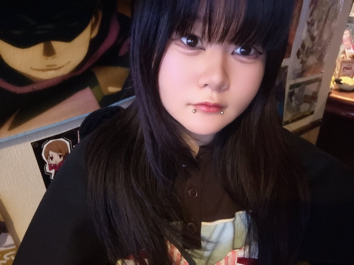 いまーーーーーーす 😺

公式のツイ 写真変えた❣️❣️❣️
心機一転ということでのんちゃんと
一緒に変えたんだ〜〜 ( ᴖ ̫ᴖ )♩

いつもよりお姉さんみたいな
写真が撮れたからそれにした 😴！

最近よくいます今日もらすとまで！