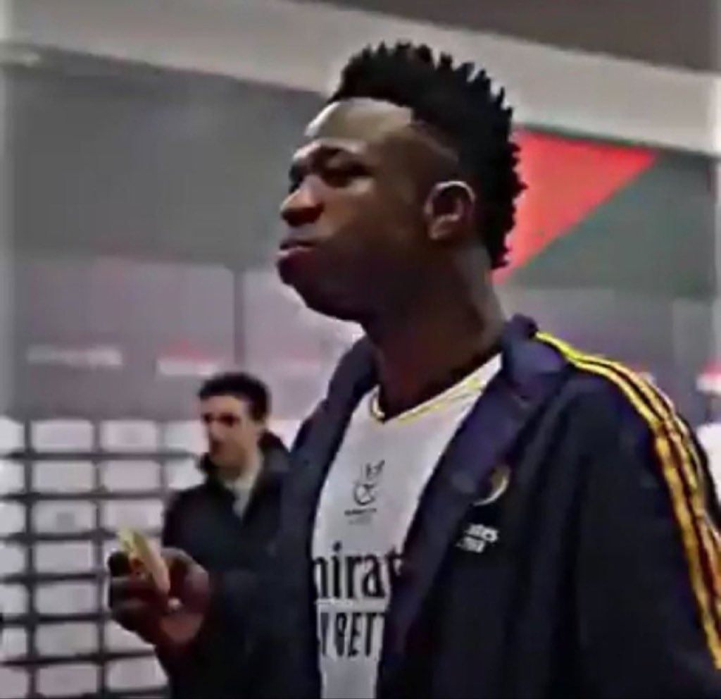 𝙅𝙅 tweet media