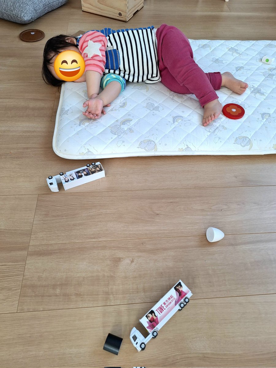 娘と孫と一緒に地上波で東方神起を見る日が来るとは🥰
娘が昔に購入したグッズ
今では孫のお気に入り😉
気持ちほっこり😌
幸せな時間💖