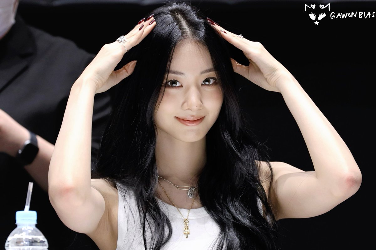 𝑮𝒂𝒘𝒐𝒏𝑩𝒊𝒂𝒔 🐈‍⬛ ྀི tweet media