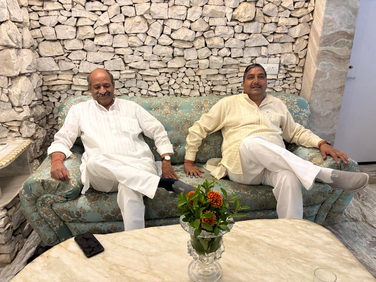reethauti's tweet photo. https://t.co/8YWTddfQED
