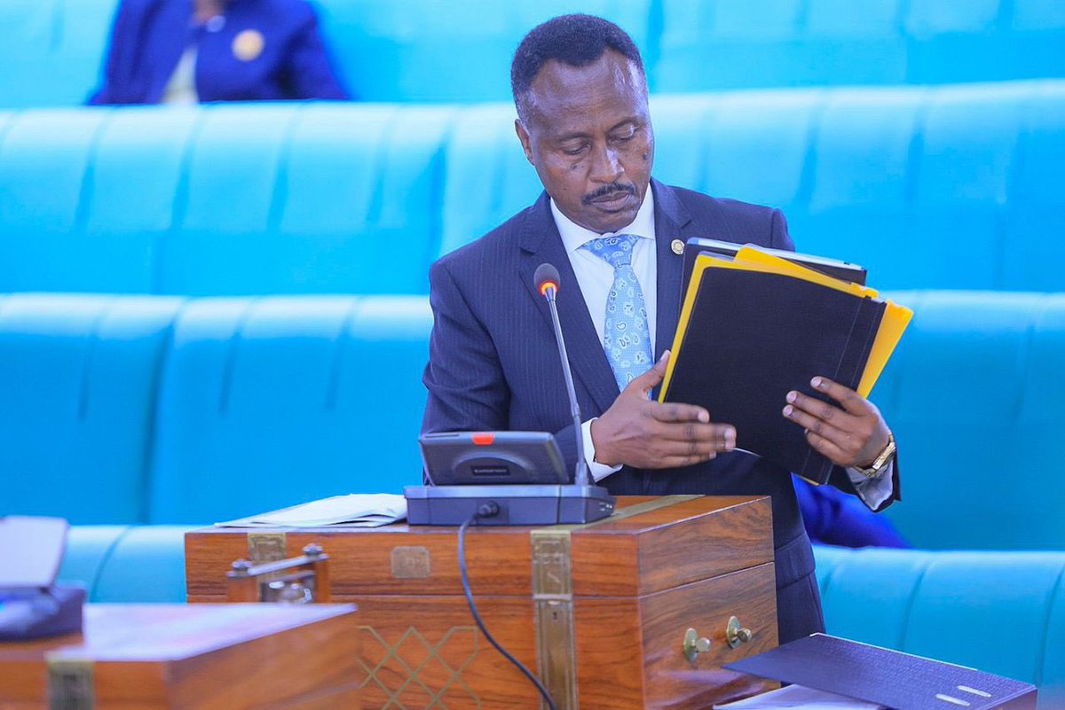 Hon.Kankunda Amos tweet media