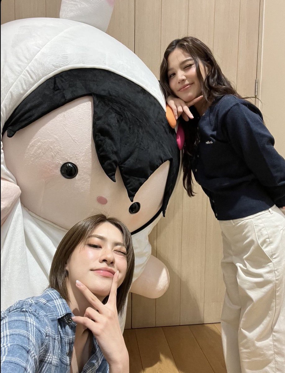 afterrain tweet media