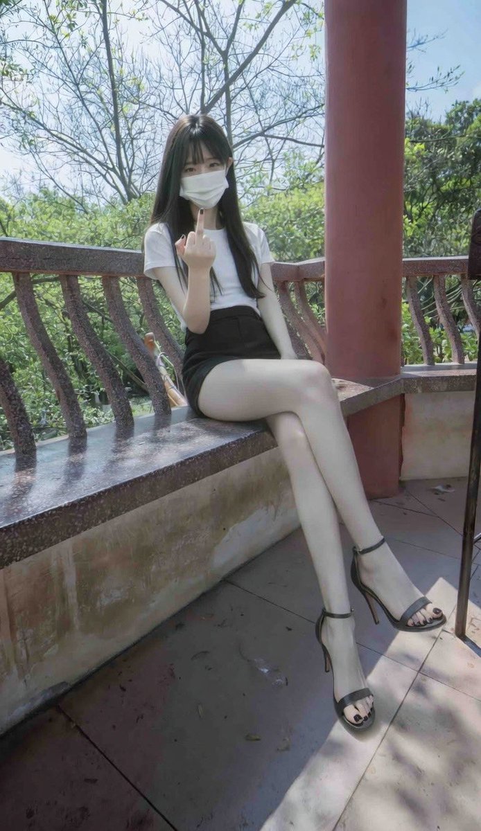 小美少女s tweet media