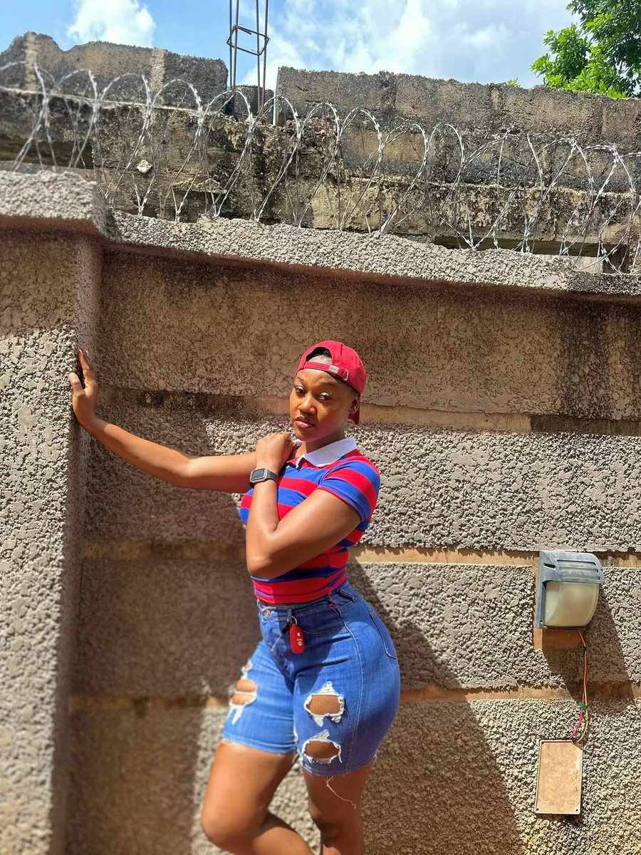 Sommy Praise tweet media