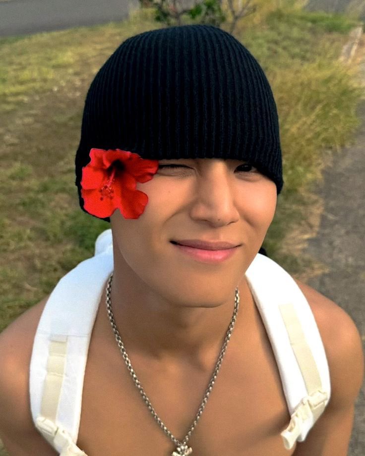 alomanibabeh tweet media