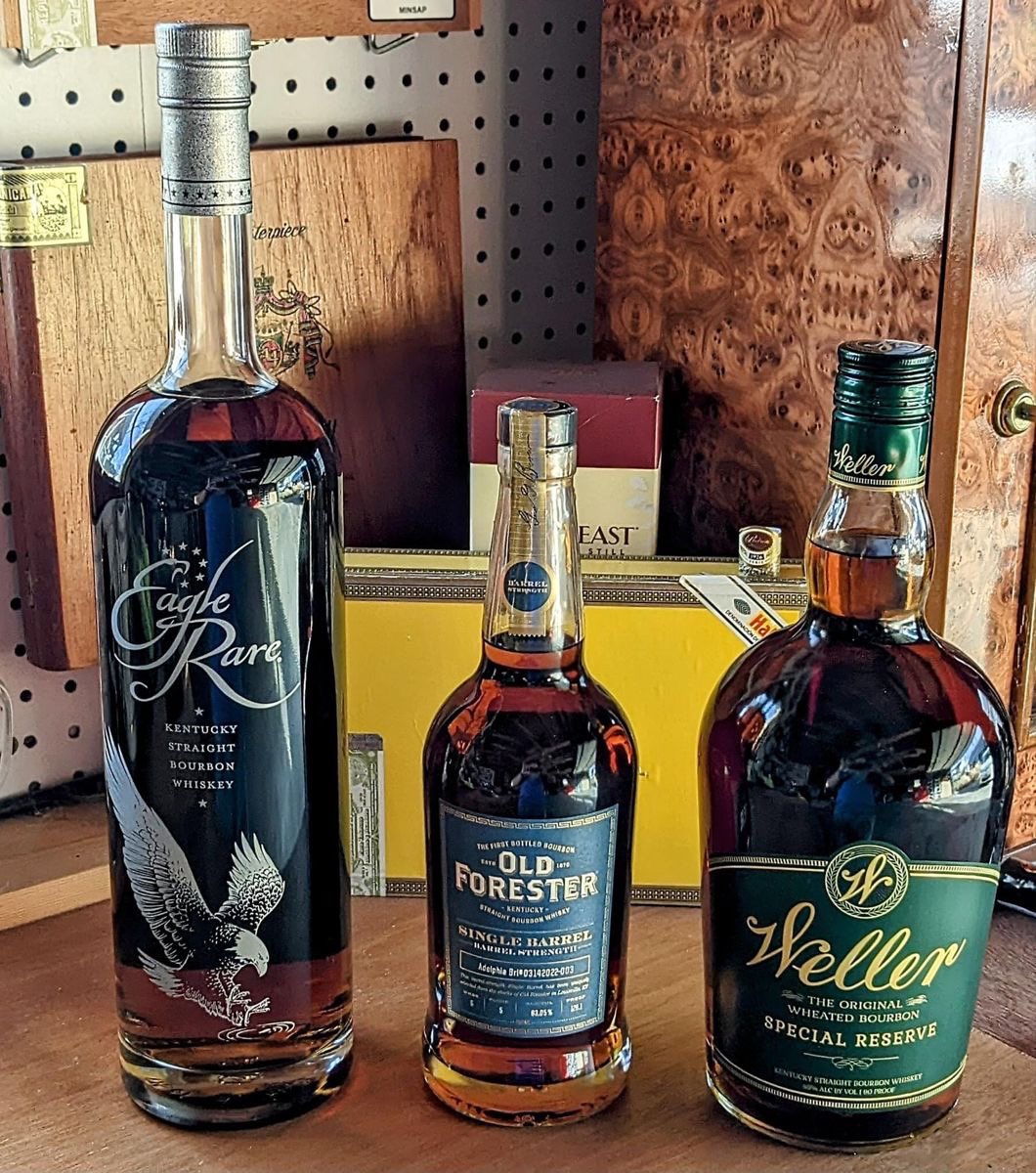 Happy Hour Liquor & Bar 🥃 tweet media