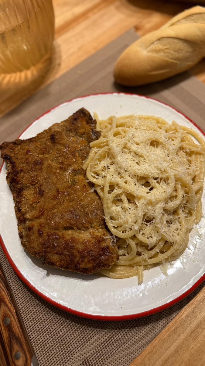 Milanesas, fideos con manteca y mucho queso🔥🇦🇷